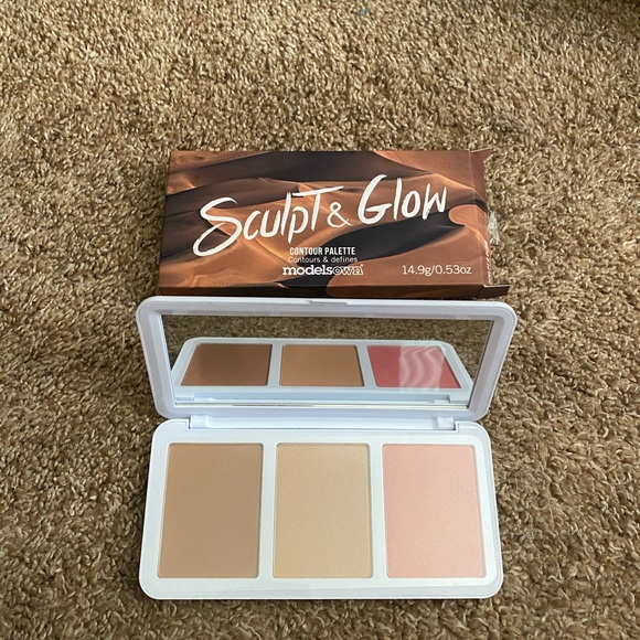 Models Own | NWB Sculpt + Glow Contour Palette - Picture 6 of 6